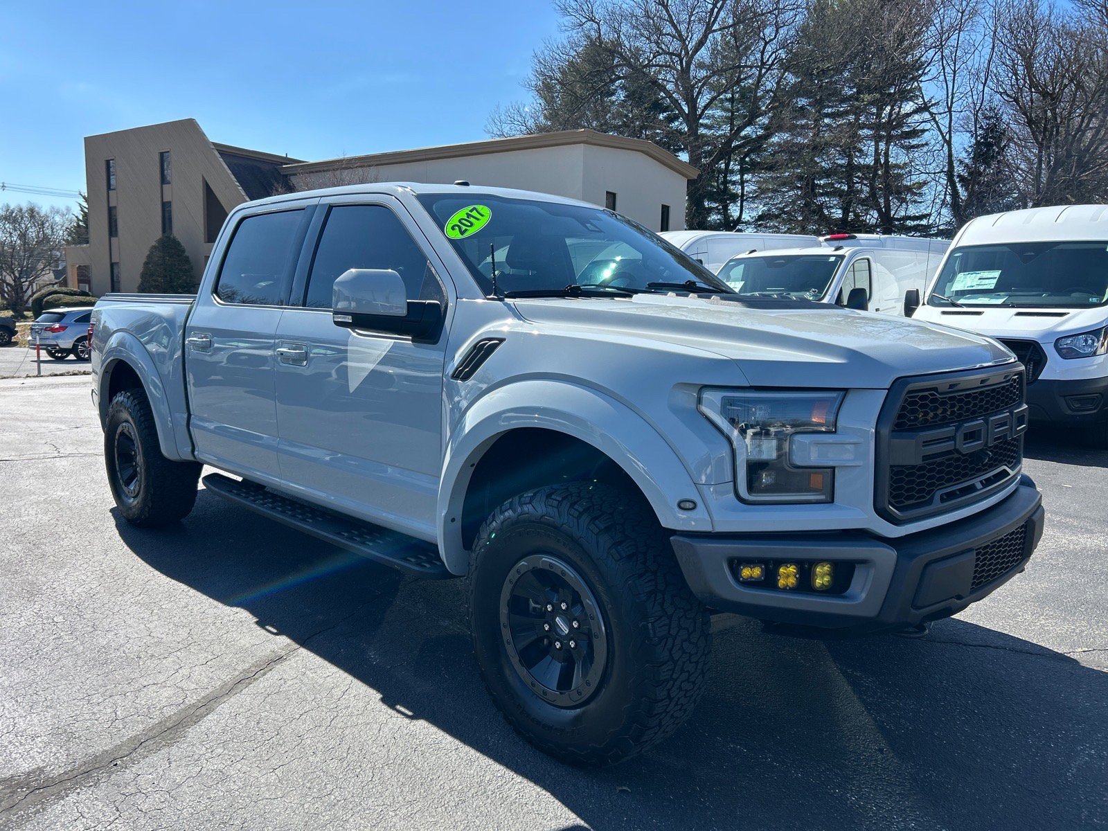 Certified 2017 Ford F150 Raptor w/ Equipment Group 802A Luxury image 3