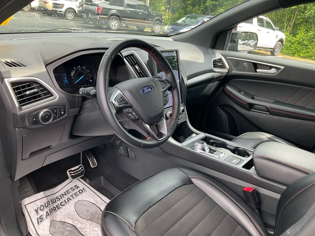 Certified 2024 Ford Edge ST-Line AWD/4WD image 15