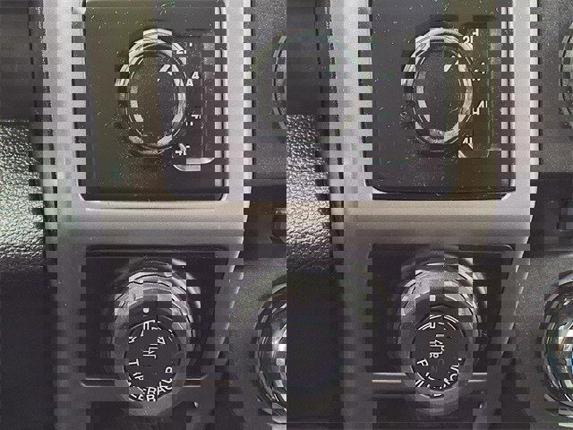 Certified 2018 Ford F150 Lariat w/ Trailer Tow Package image 17