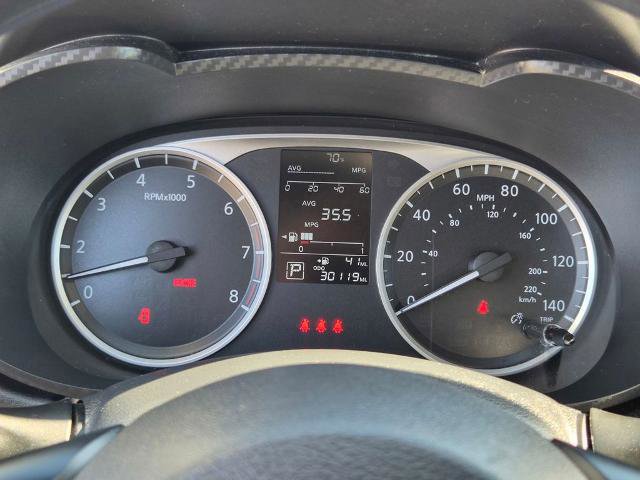 Used 2025 Nissan Versa S w/ Trunk Package image 23