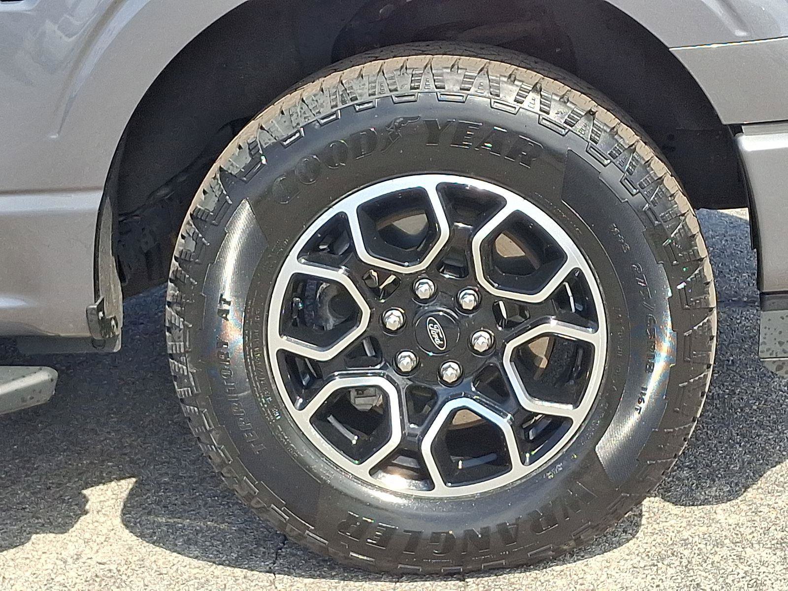 Certified 2022 Ford F150 XLT w/ Equipment Group 302A High image 8