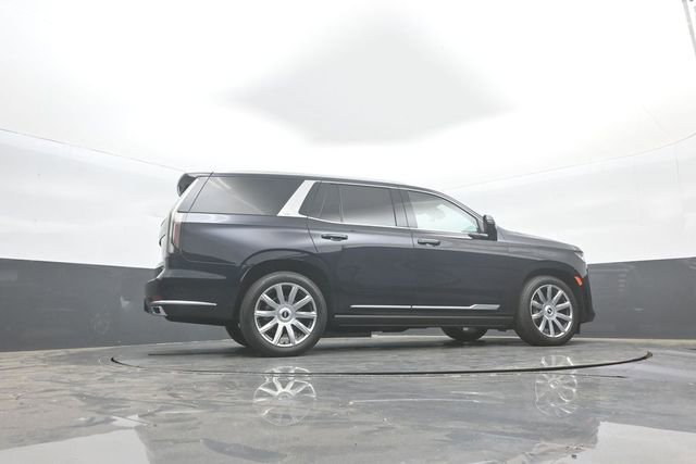 Used 2023 Cadillac Escalade Premium Luxury Platinum w/ Heavy-Duty Trailer Package AWD/4WD image 39