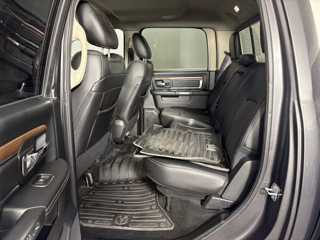 Used 2017 RAM 1500 Laramie w/ Convenience Group AWD/4WD image 28