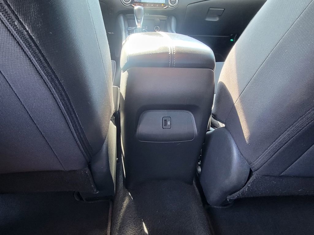 Used 2020 Nissan Sentra SV w/ Lighting Package FWD image 39