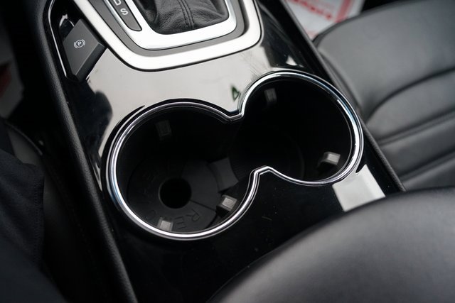 Certified 2018 Ford Edge SEL w/ Equipment Group 201A image 19