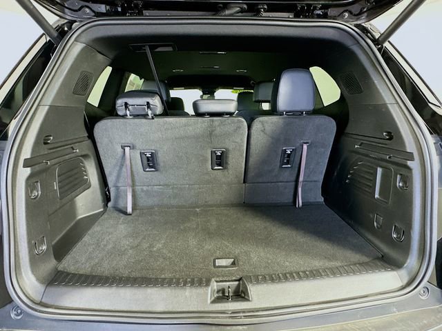 Used 2025 Buick Enclave Preferred FWD image 32