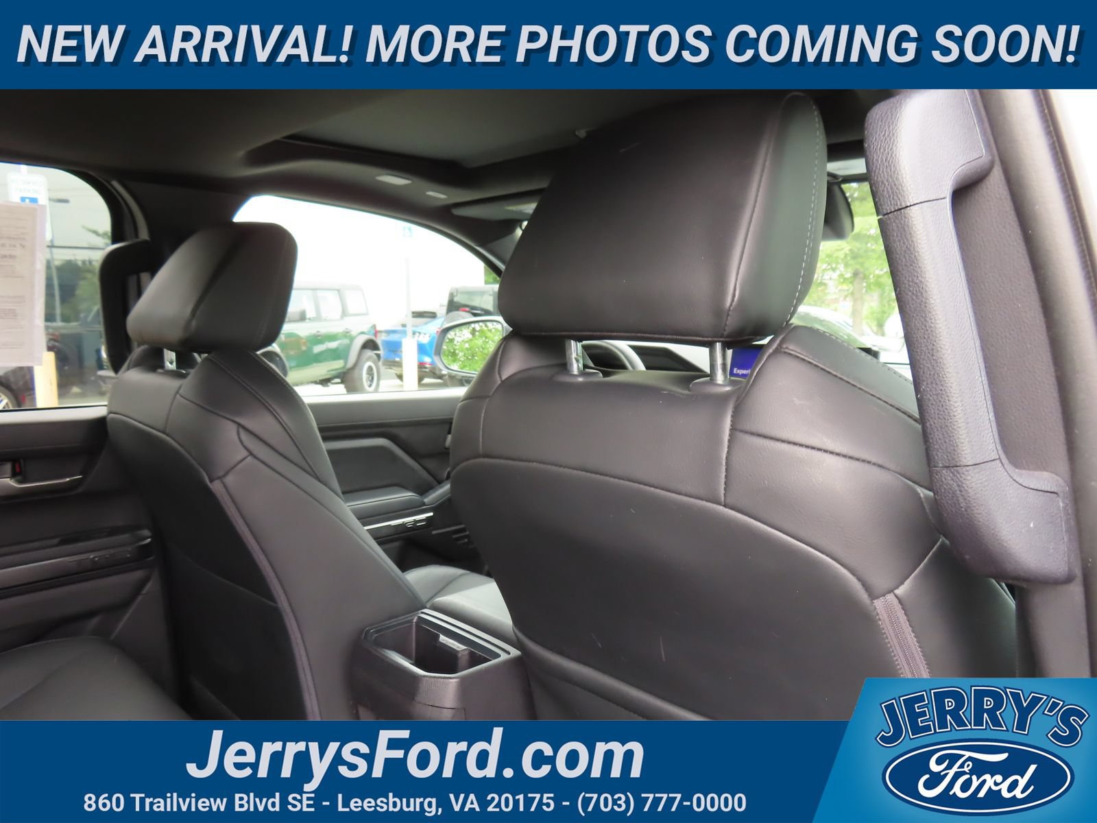 Used 2024 Toyota Tacoma TRD Off-Road w/ TRD Off Road Premium Package AWD/4WD image 37