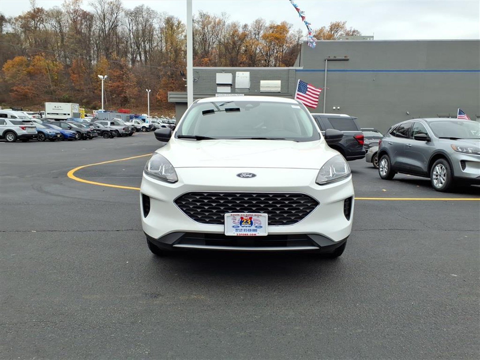 Certified 2022 Ford Escape SE w/ Convenience Package AWD/4WD image 2