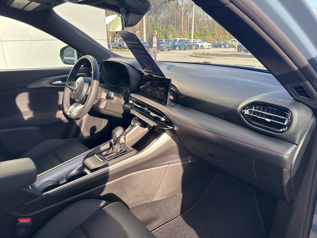 Used 2024 Dodge Hornet GT w/ GT Blacktop Package image 32