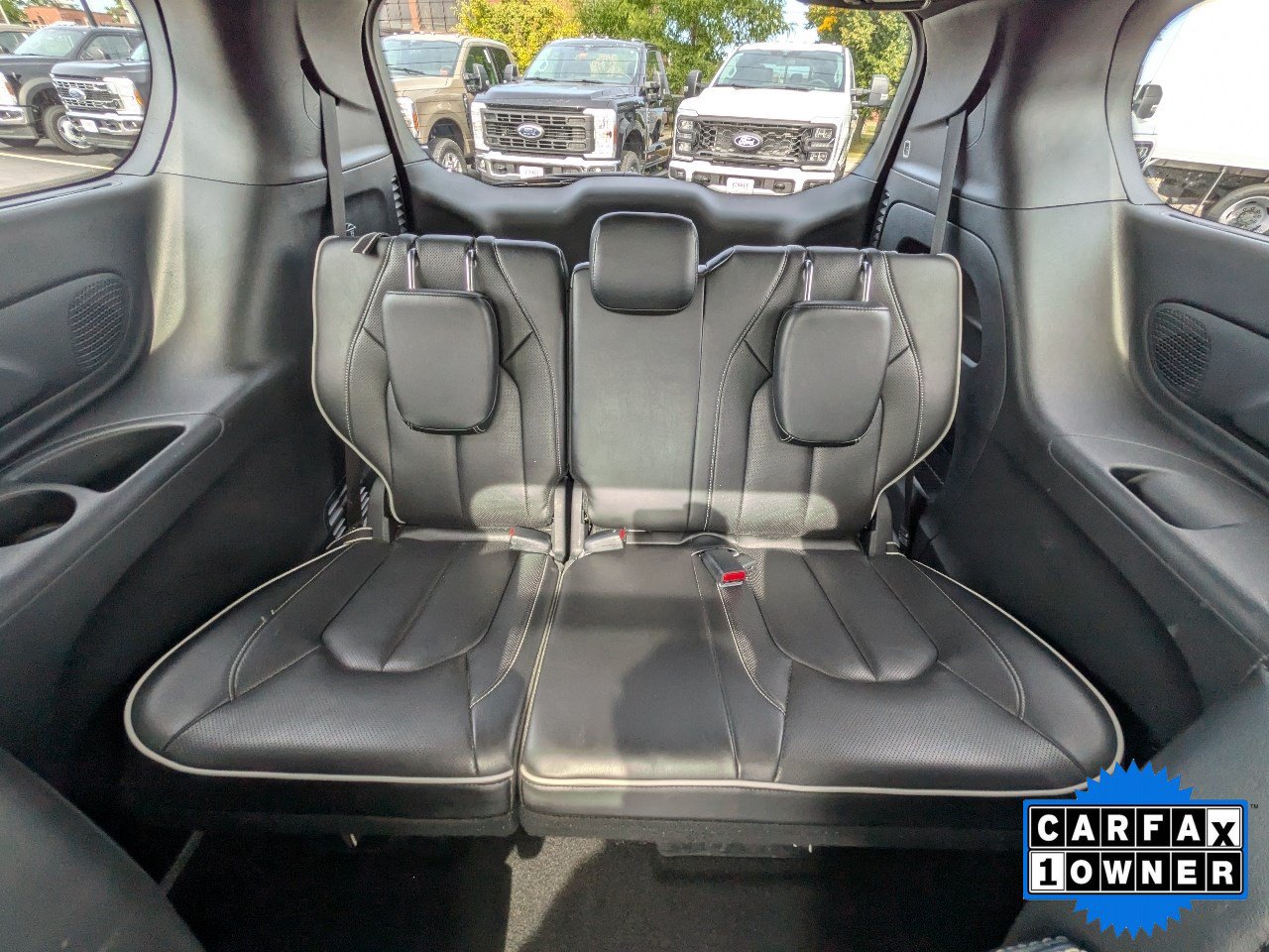 Used 2025 Chrysler Pacifica Limited FWD image 15