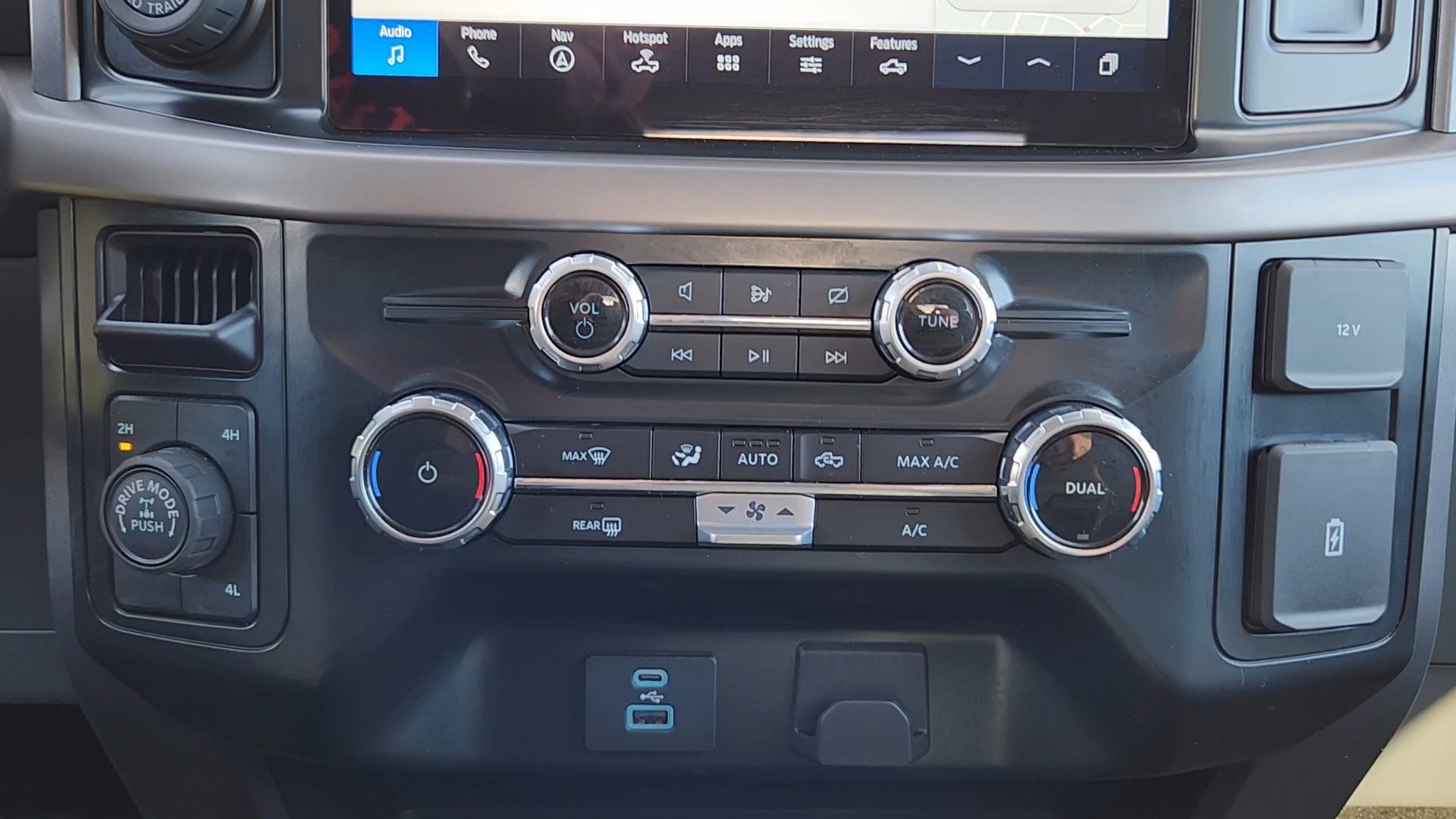 Certified 2024 Ford F150 XLT w/ FX4 Off-Road Package image 15