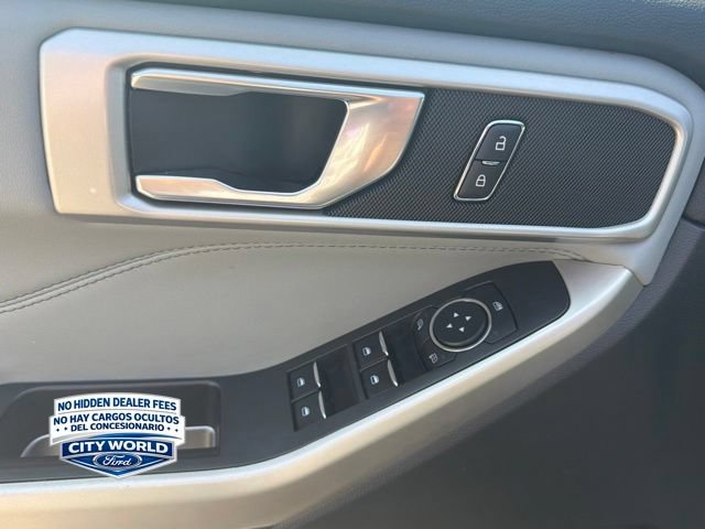Certified 2023 Ford Explorer XLT w/ Equipment Group 202A AWD/4WD image 5