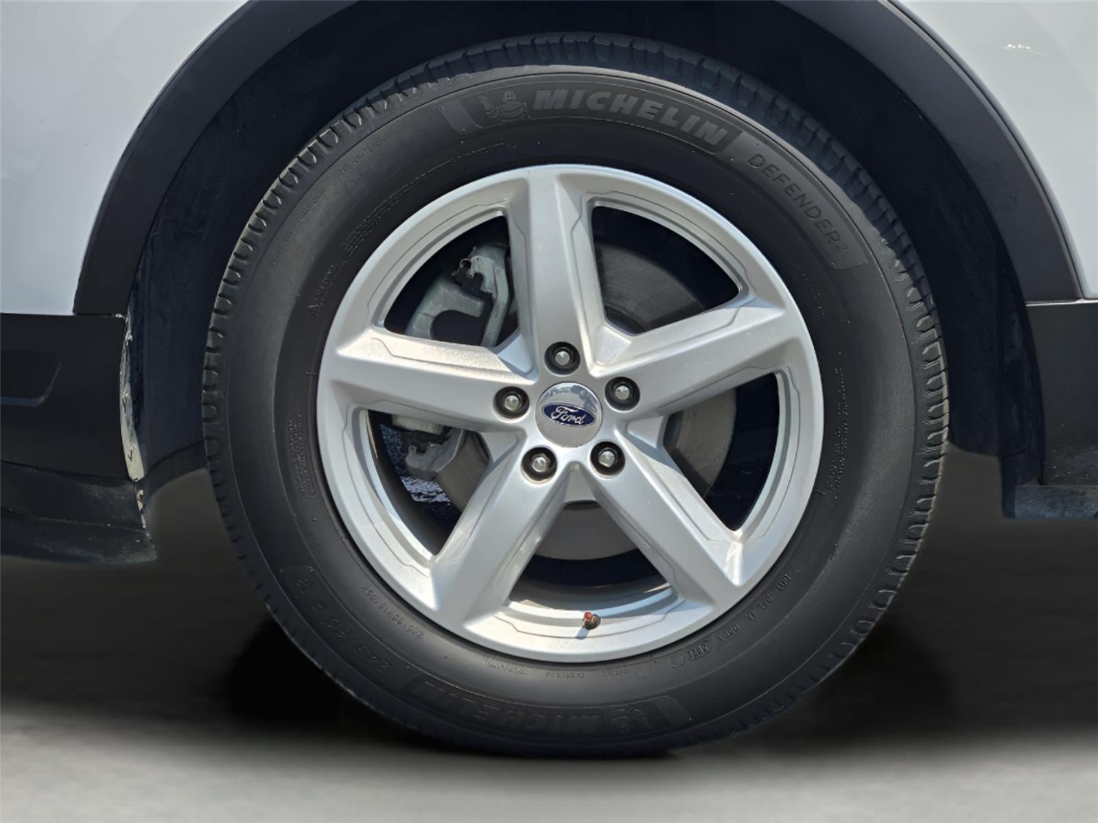 Certified 2019 Ford Explorer FWD image 11