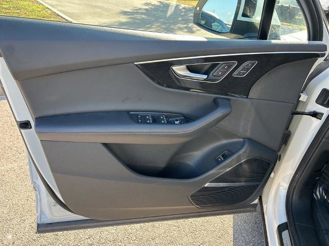 Used 2023 Audi Q7 3.0T Premium Plus image 17