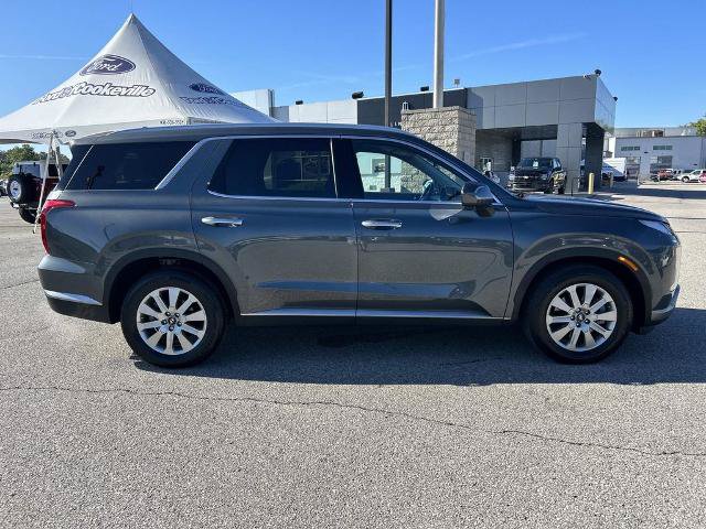 Used 2025 Hyundai Palisade SEL FWD image 3