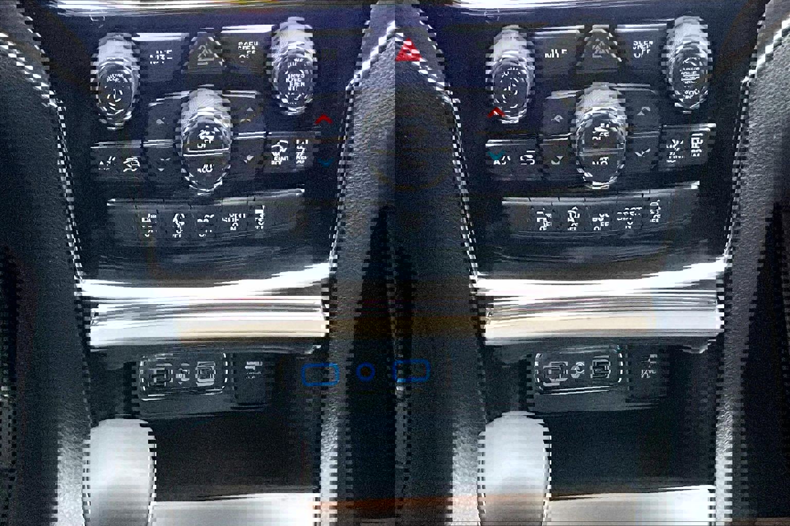 Used 2019 Jeep Grand Cherokee Overland image 24