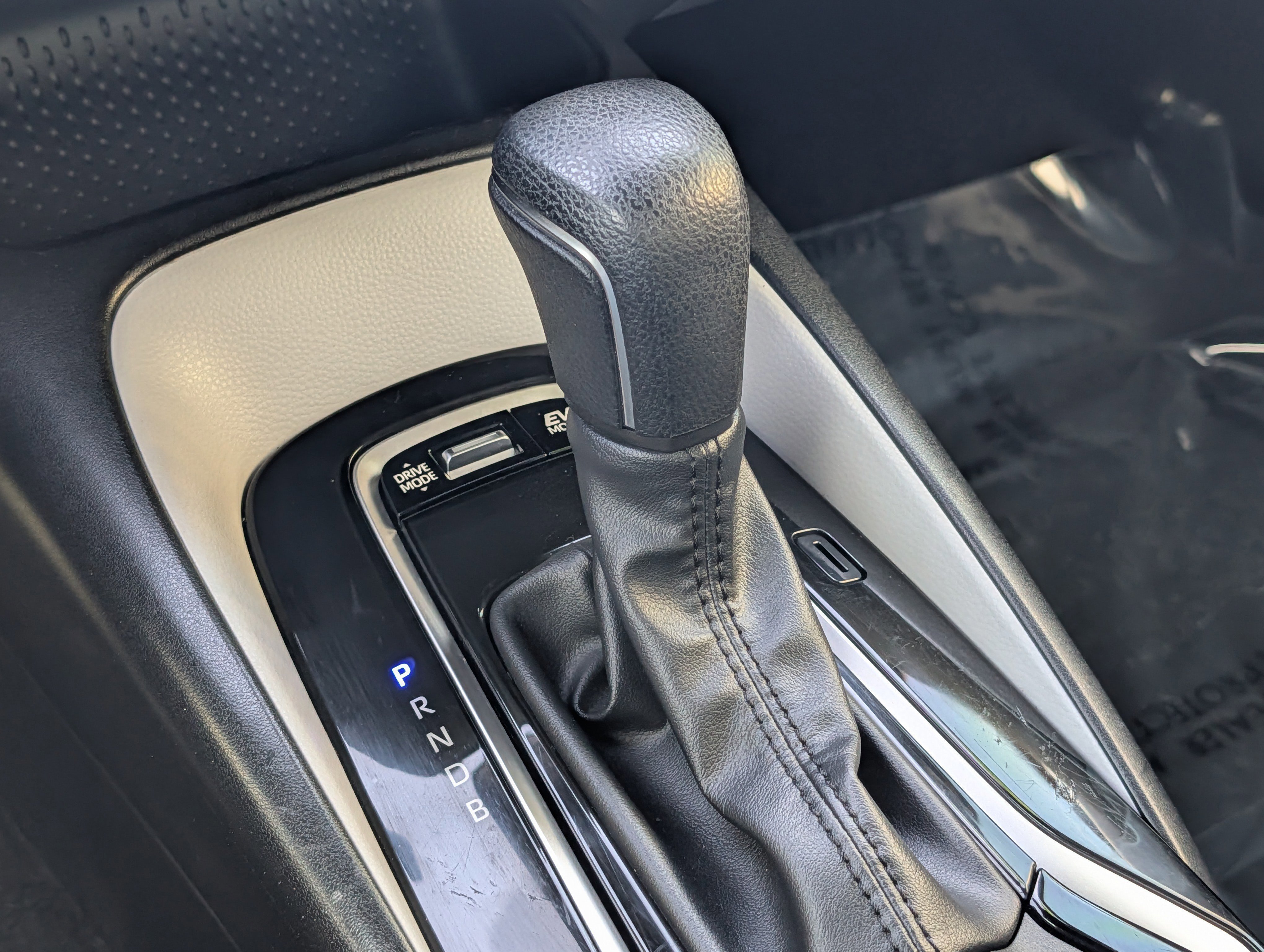 Used 2023 Toyota Corolla SE image 29