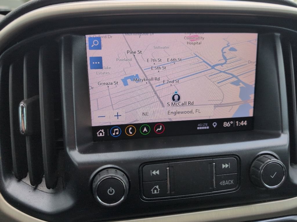 Used 2022 GMC Canyon Denali RWD image 16