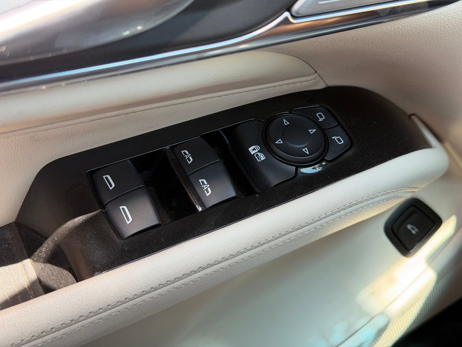 Used 2020 Cadillac CT4 Luxury w/ Bose Premium Audio Package RWD image 14