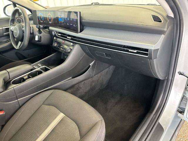Used 2025 Hyundai Sonata SEL FWD image 17