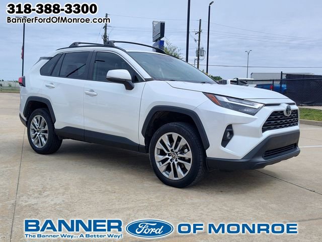 Used 2023 Toyota RAV4 XLE Premium FWD image 11