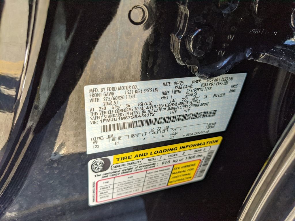 Certified 2025 Ford Expedition Platinum image 39