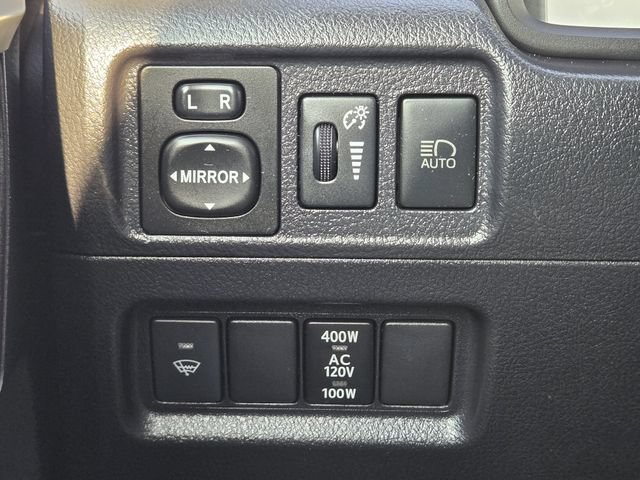 Used 2021 Toyota 4Runner SR5 AWD/4WD image 21