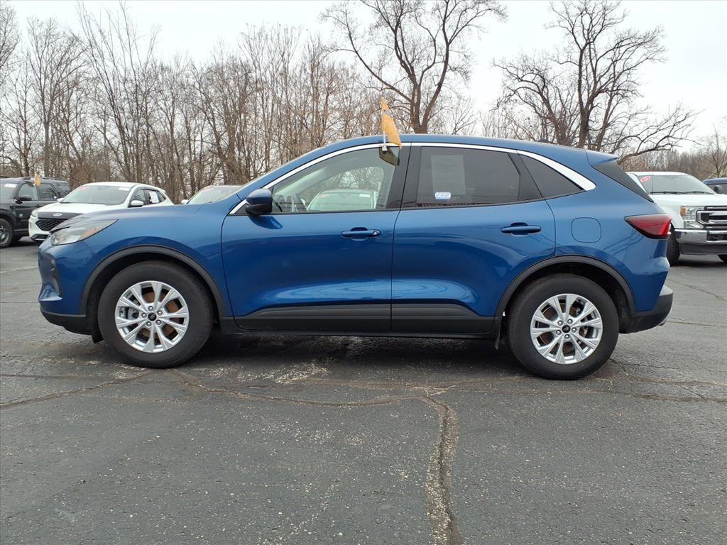 Certified 2023 Ford Escape Active w/ Tech Pack #2 image 2