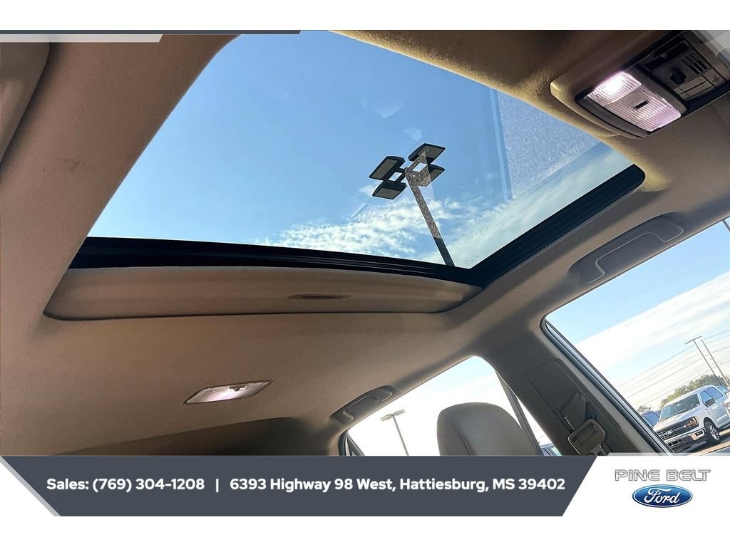 Used 2023 Toyota 4Runner SR5 Premium w/ Moonroof Package RWD image 16