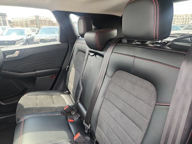 Certified 2022 Ford Escape SEL w/ SEL Stealth AWD Package image 25