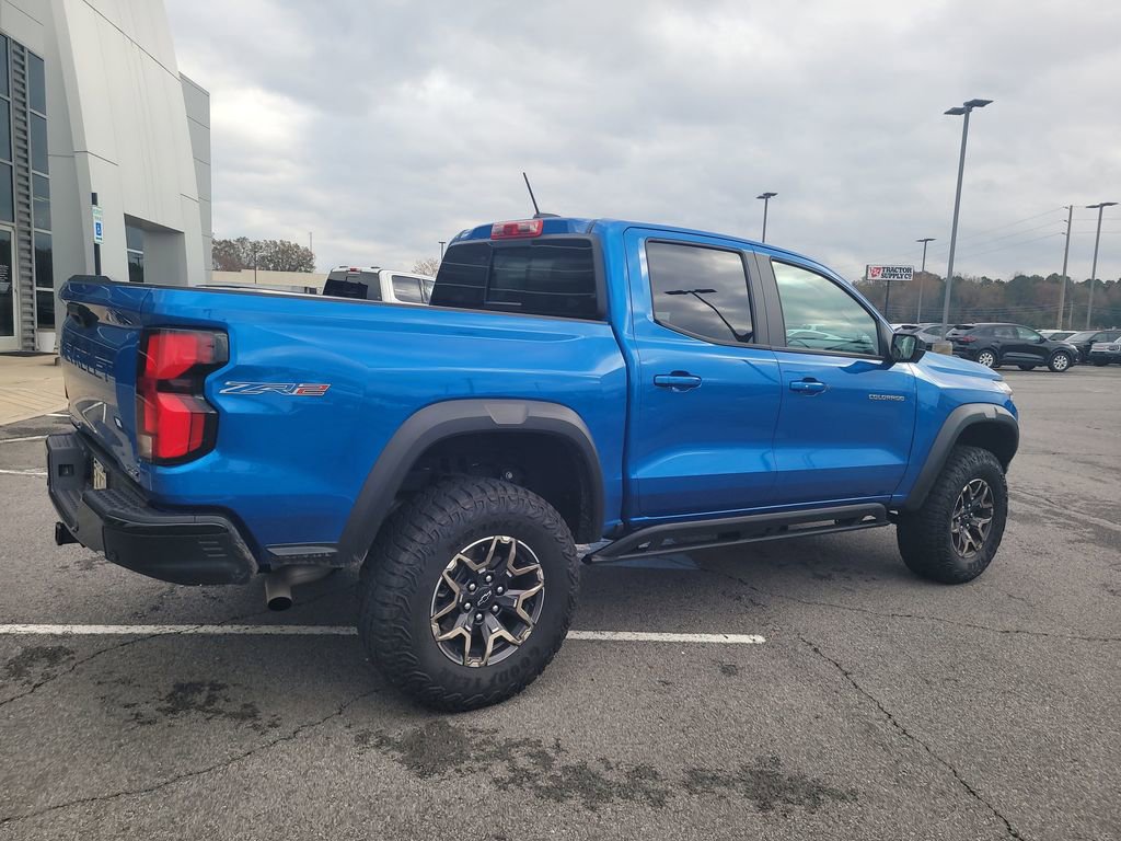 Used 2024 Chevrolet Colorado ZR2 w/ Technology Package image 3