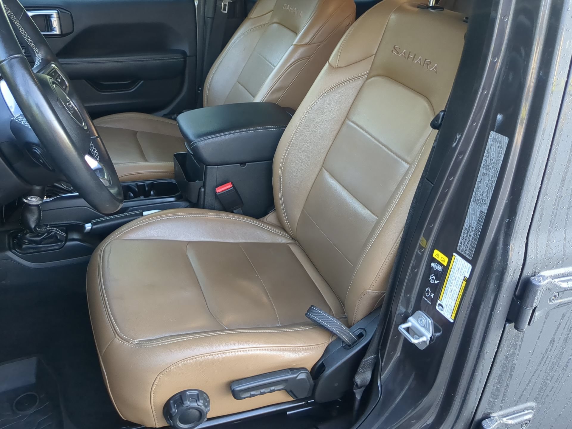 Used 2022 Jeep Wrangler Unlimited Sahara AWD/4WD image 56