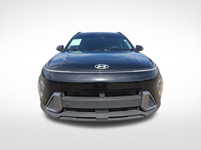Used 2024 Hyundai Kona SEL w/ Convenience Package FWD image 2