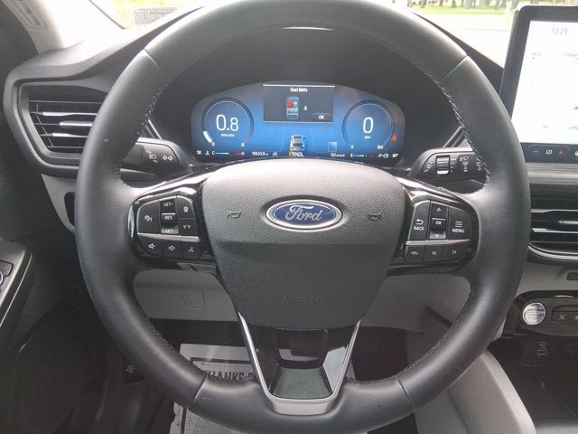 Certified 2023 Ford Escape Platinum w/ Premium Technology Package AWD/4WD image 16
