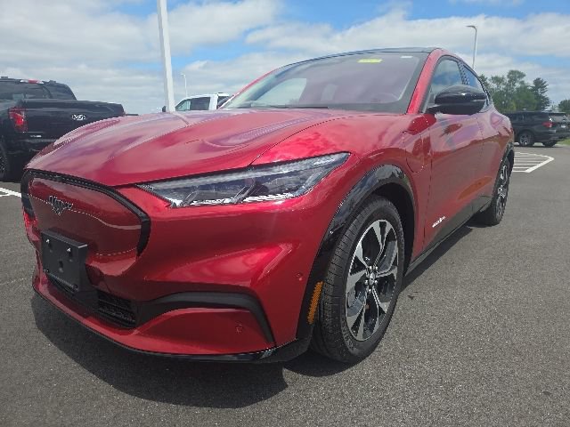 Certified 2022 Ford Mustang Mach-E Premium AWD/4WD image 2