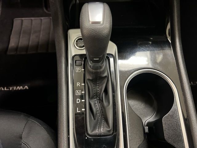 Used 2024 Nissan Altima 2.5 SV image 13