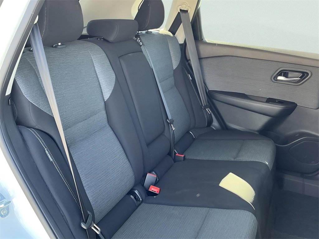 Used 2023 Nissan Rogue SV image 19