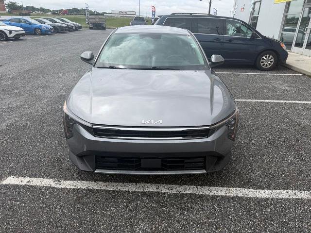 Used 2025 Kia K4 EX FWD image 3