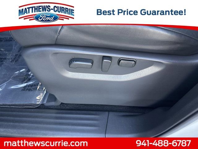 Used 2021 Nissan Armada SV w/ SV Appearance Package image 9