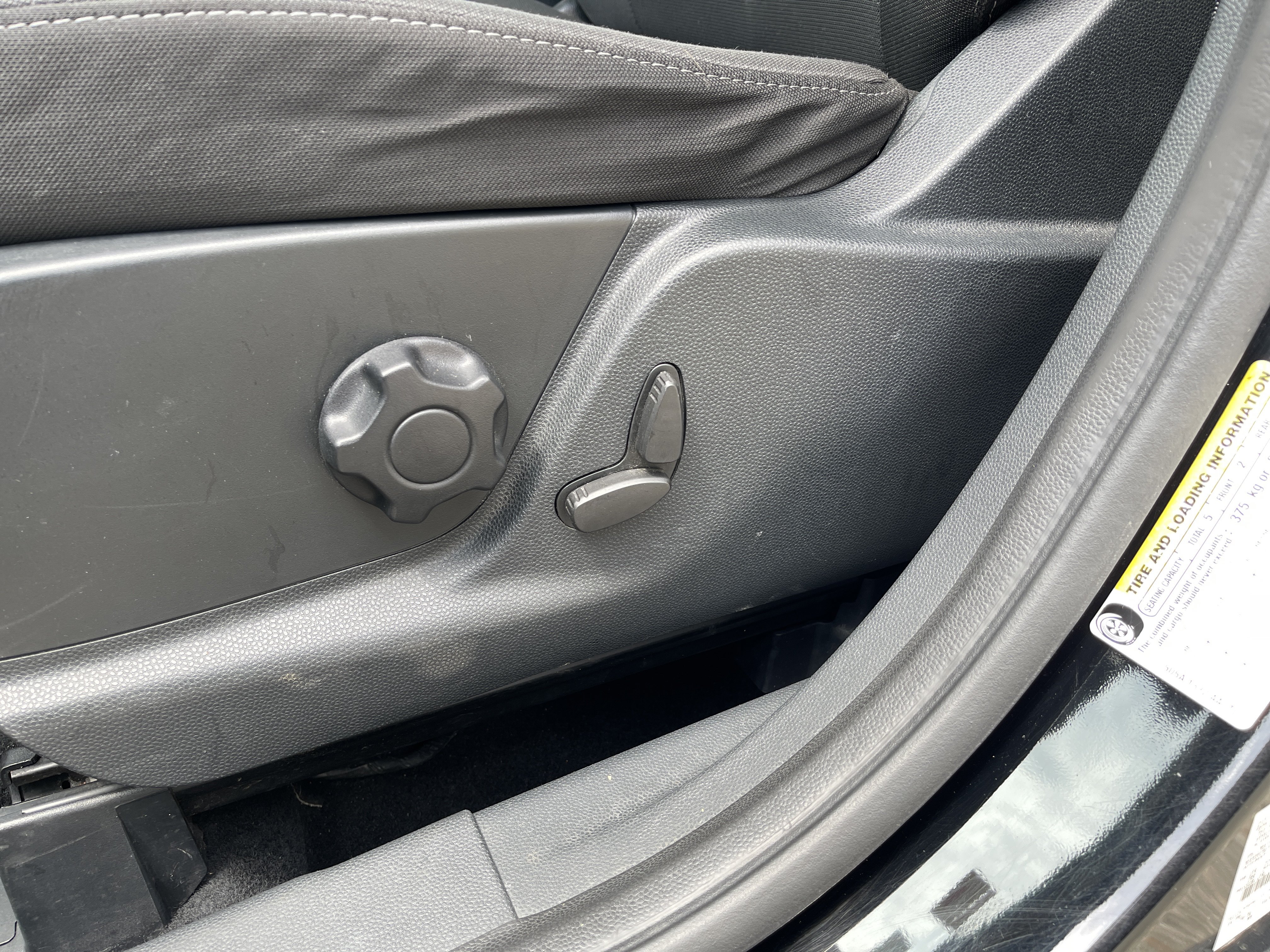 Certified 2020 Ford EcoSport SE w/ SE Convenience Package FWD image 14