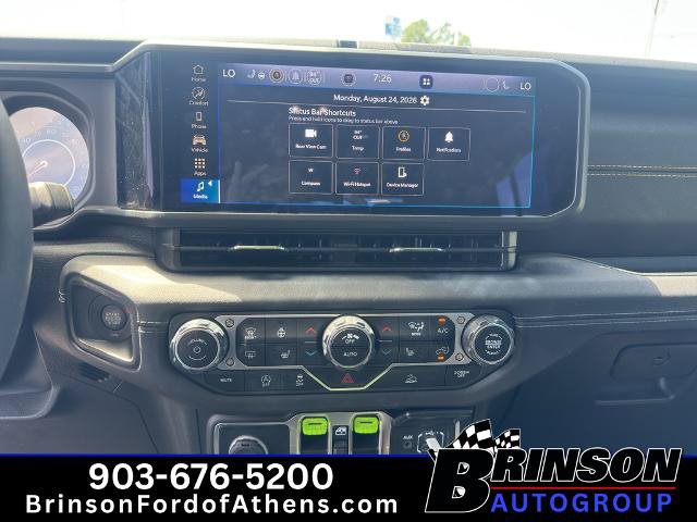 Used 2025 Jeep Gladiator Sport AWD/4WD image 17