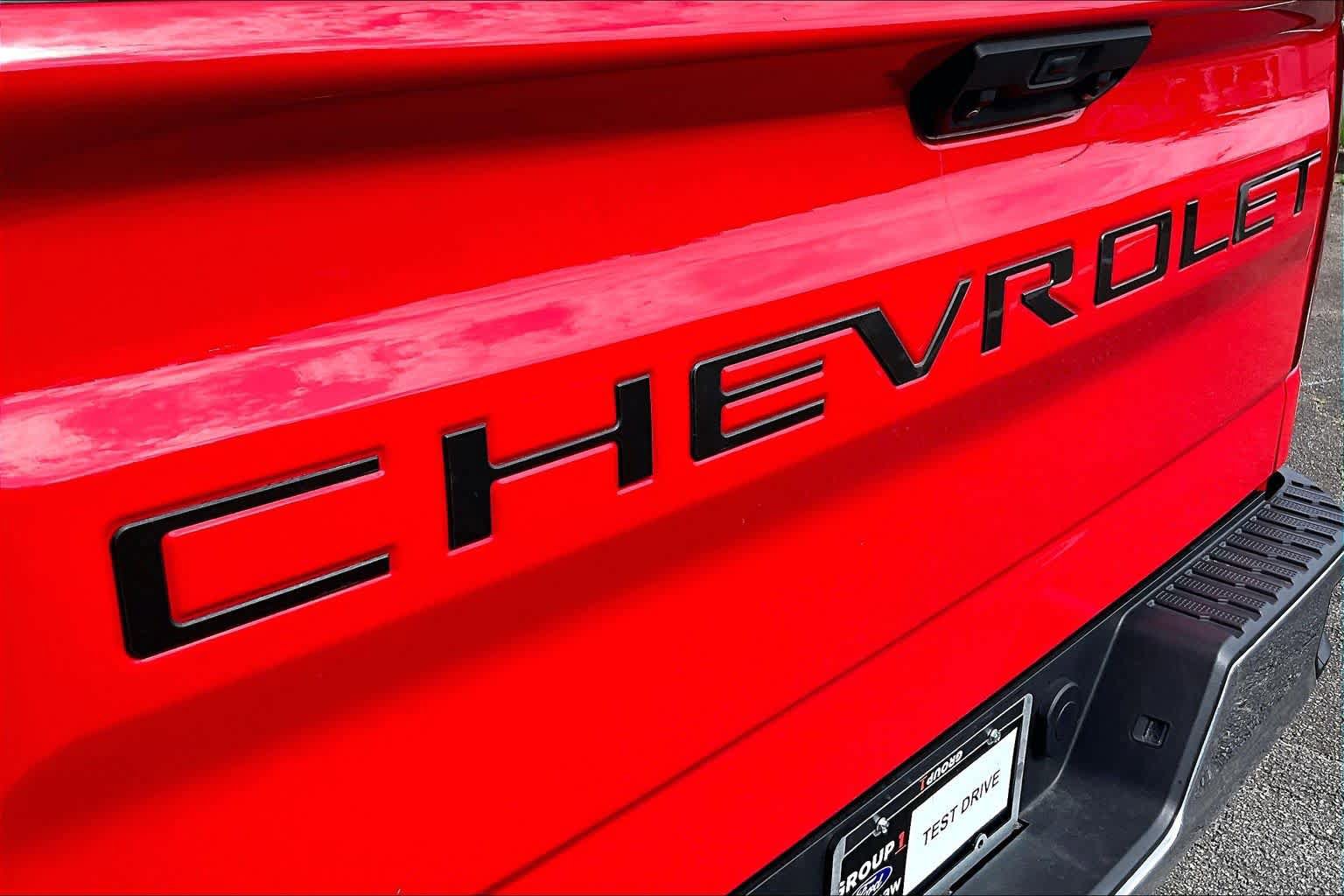 Used 2023 Chevrolet Silverado 1500 LT AWD/4WD image 30