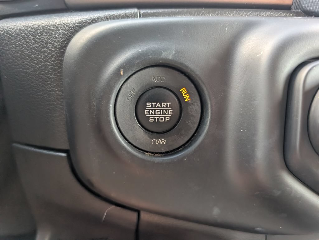 Used 2020 Jeep Wrangler Unlimited Rubicon AWD/4WD image 18