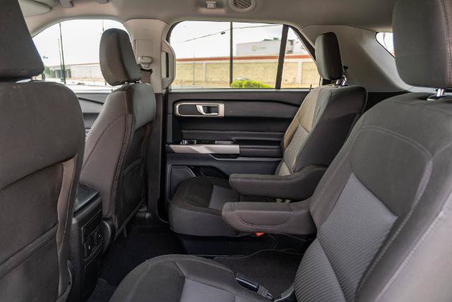 Certified 2023 Ford Explorer XLT RWD image 15