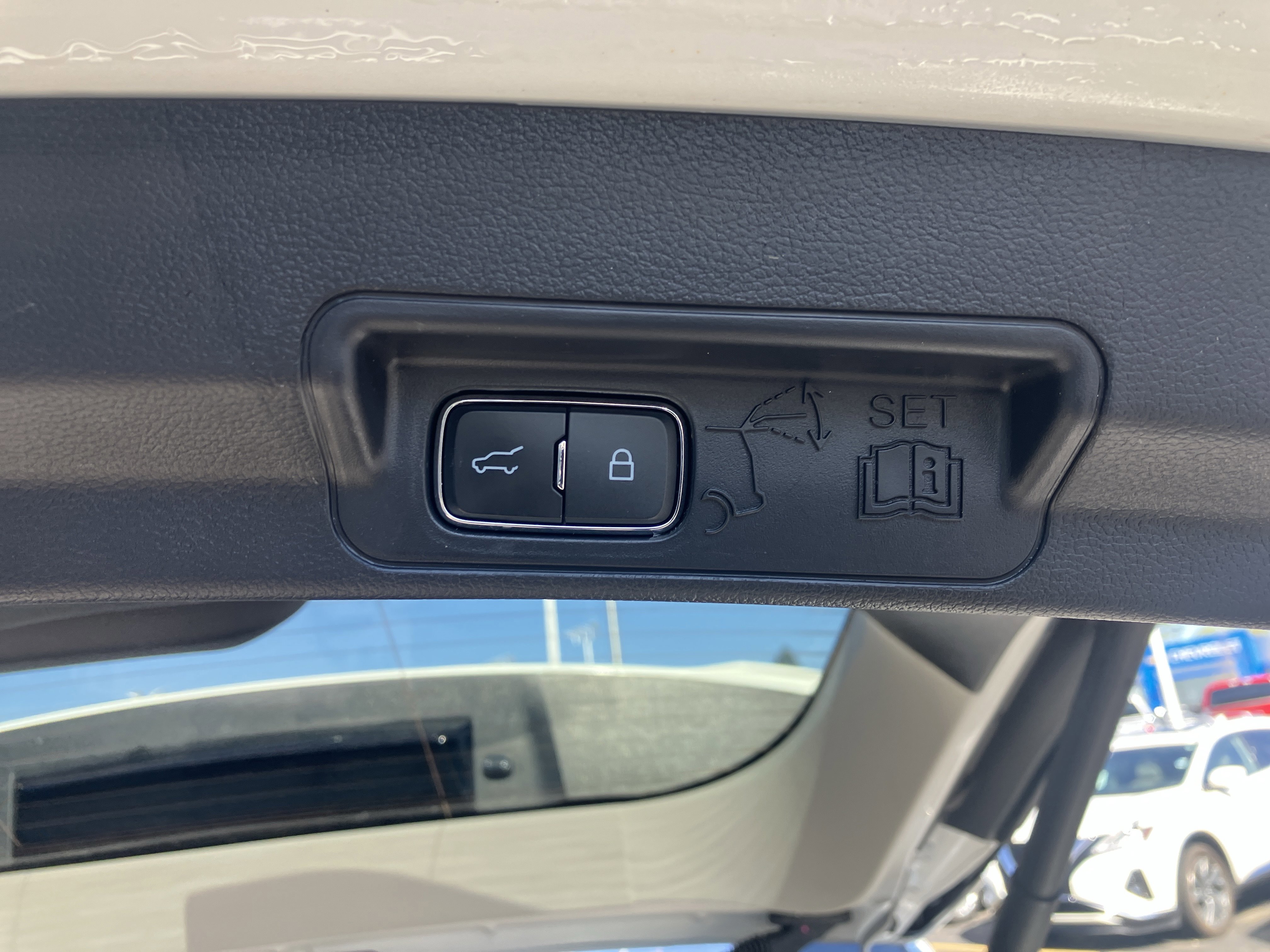 Certified 2025 Ford Explorer Active image 14