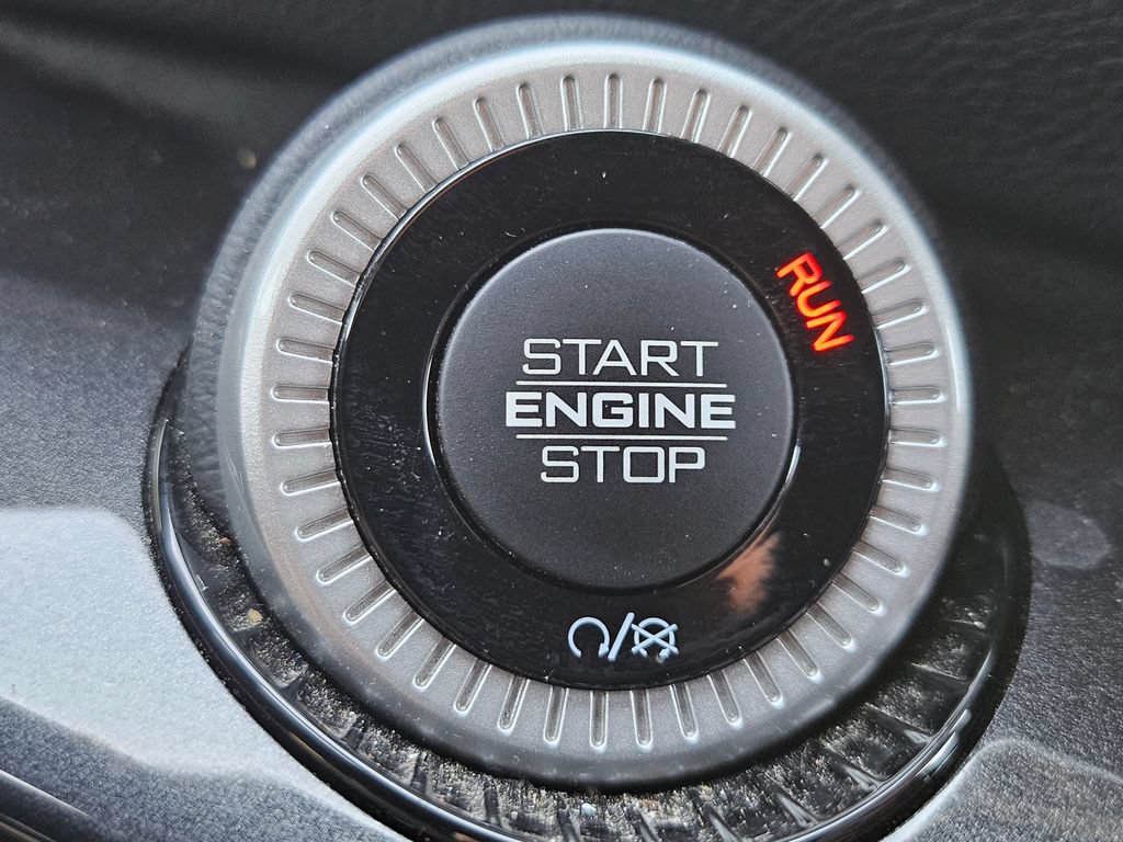 Used 2023 Jeep Wagoneer 4WD image 34