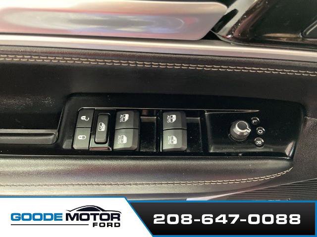Used 2024 Jeep Wagoneer Series III AWD/4WD image 10