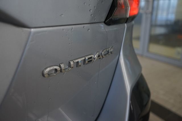Used 2021 Subaru Outback Limited image 13