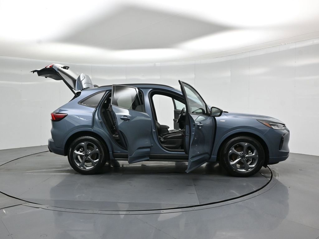 Certified 2023 Ford Escape ST-Line w/ Tech Pack #1 image 35