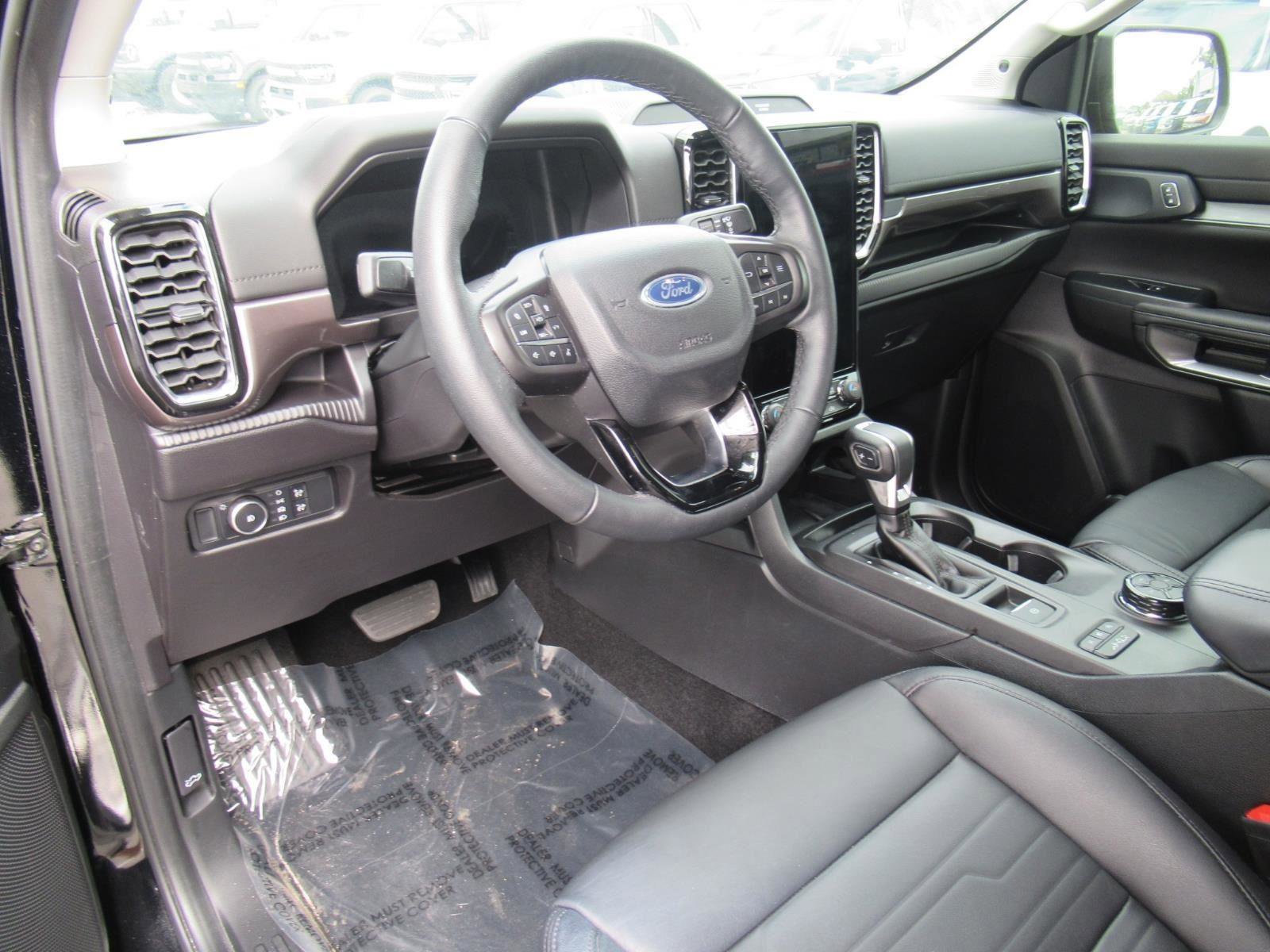 Certified 2025 Ford Ranger Lariat w/ FX4 Off-Road Package AWD/4WD image 14